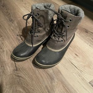Women’s Size 7.5 Sorel boots